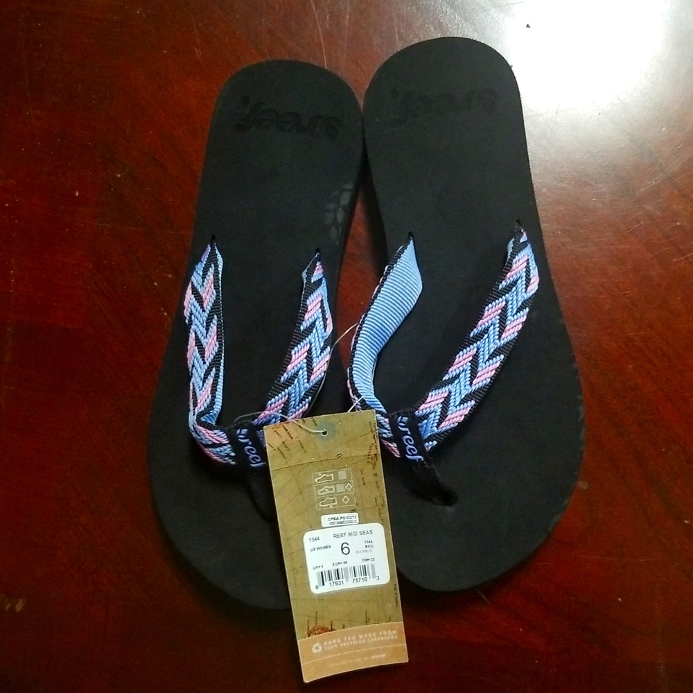 Women's Size 6 Reef Flip Flops